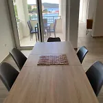 Cap Adria شقة
