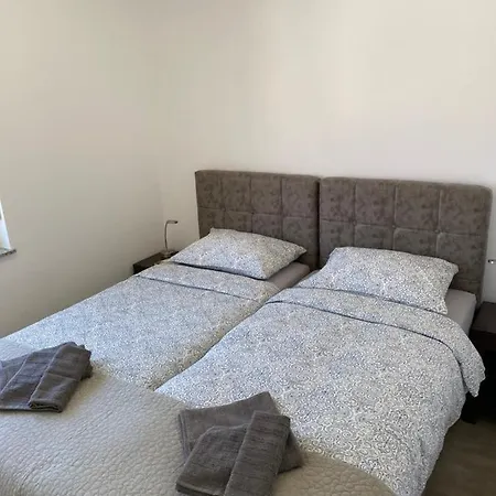 Cap Adria Apartments- Beachfront, Private Swimming Pool, Near Sibenik * Zaboric