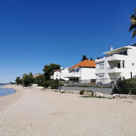 Cap Adria Apartments- Beachfront, Private Swimming Pool, Near Sibenik
