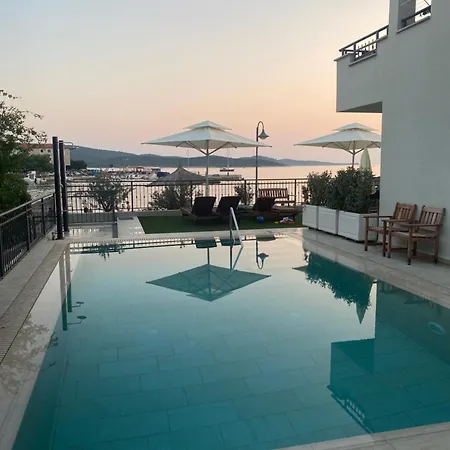Cap Adria Apartments- Beachfront, Private Swimming Pool, Near Sibenik * Zaboric